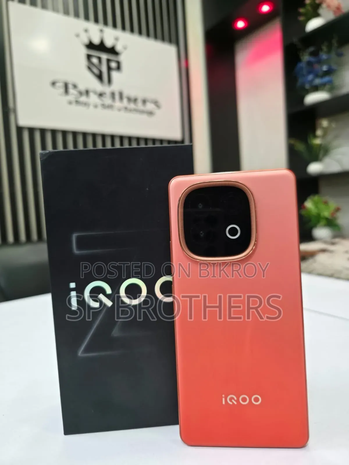 iQOO 256 GB Orange