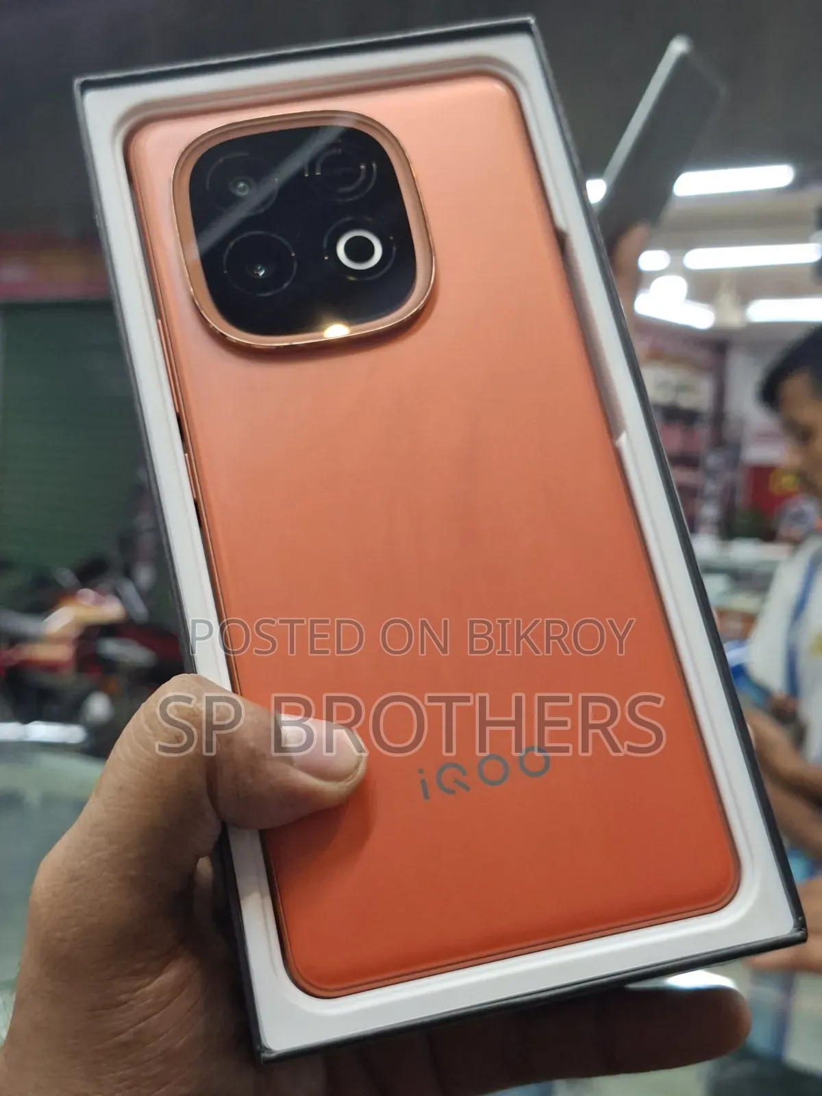 iQOO 256 GB Orange