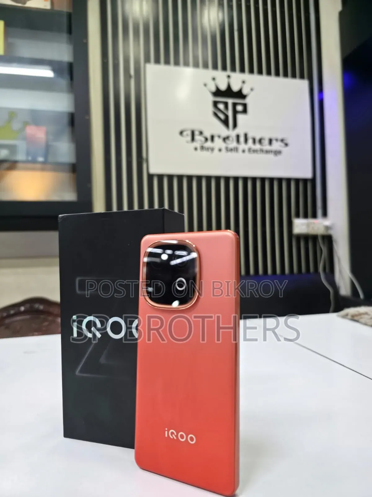 iQOO 256 GB Orange