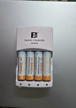 ক্যামেরা রিচার্জেবল এএ/এএএ ব্যাটারি চার্জারসহ