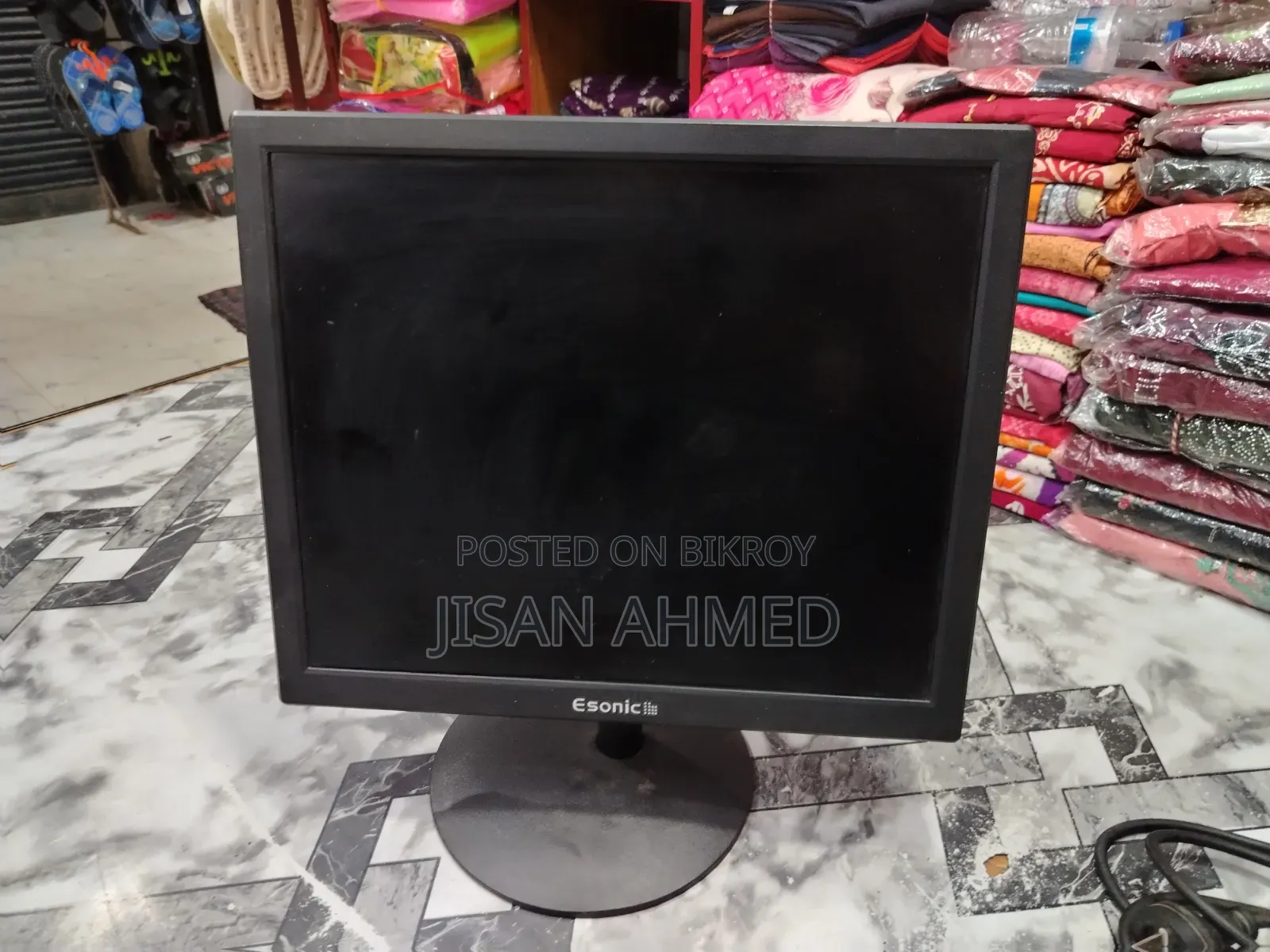 Hikvision CCTV Camera Set With Monitor (Used)
