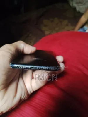 Apple iPhone 7 32 GB Black