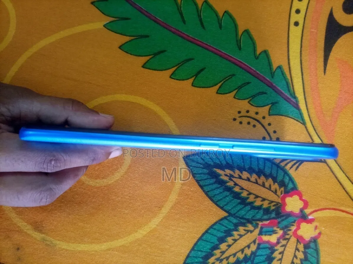 EL 64 GB Blue