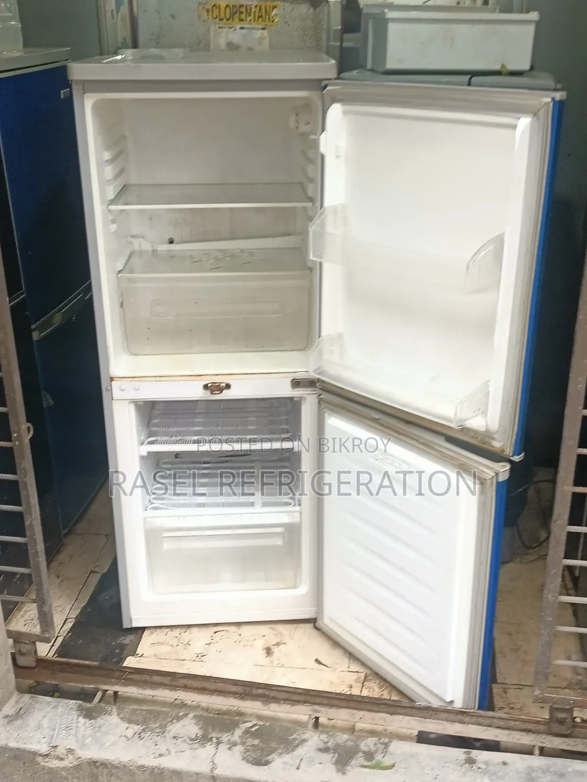 14 CFT running Singer fridge for sale.