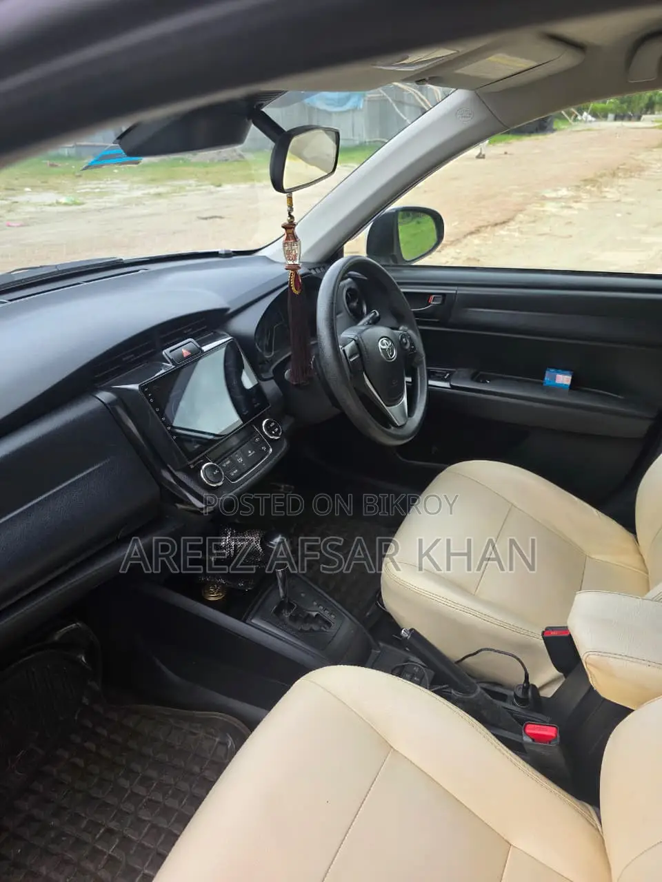 Toyota Axio 1.5 Hybrid 2WD 2015 Silver