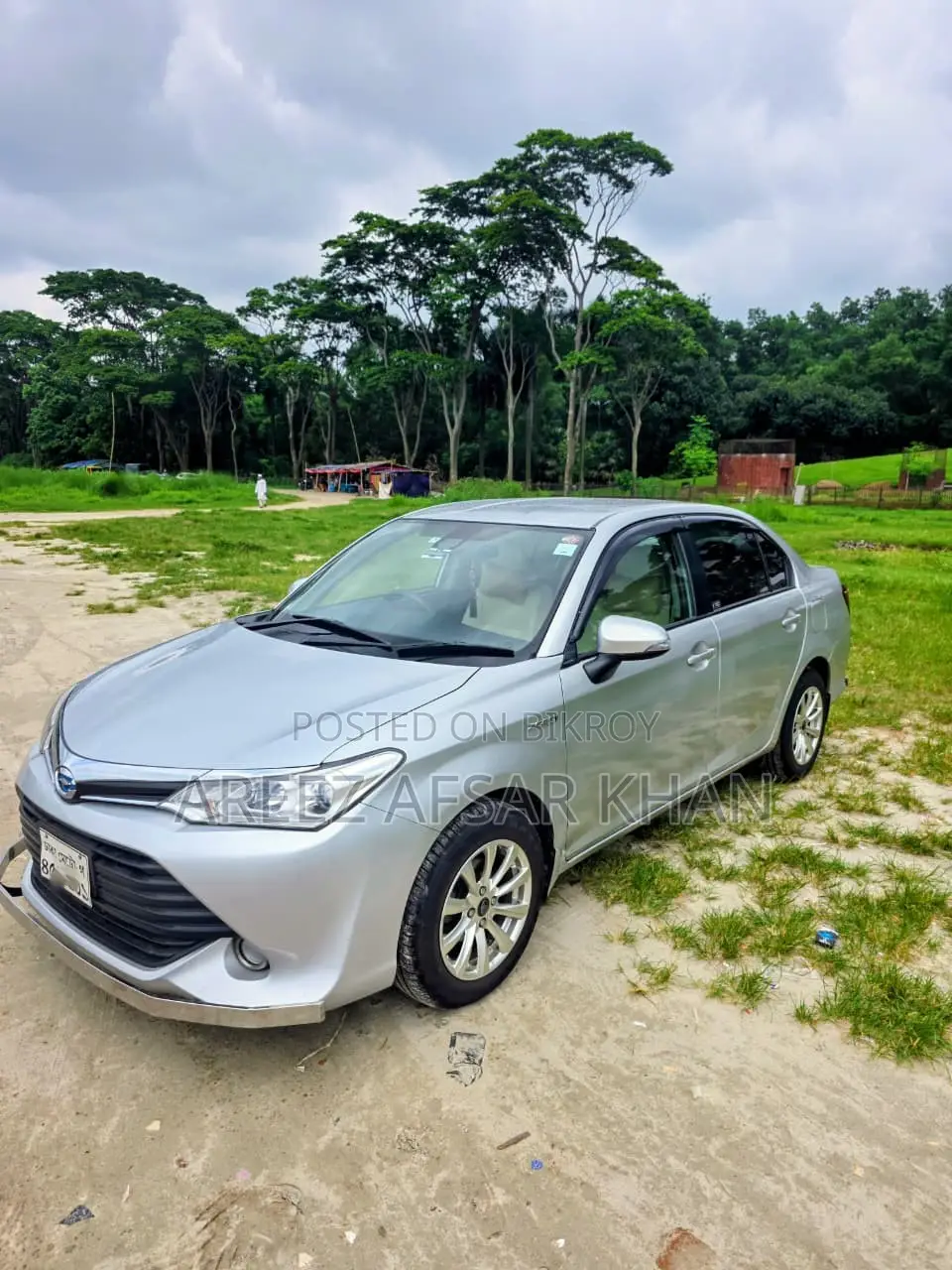 Toyota Axio 1.5 Hybrid 2WD 2015 Silver