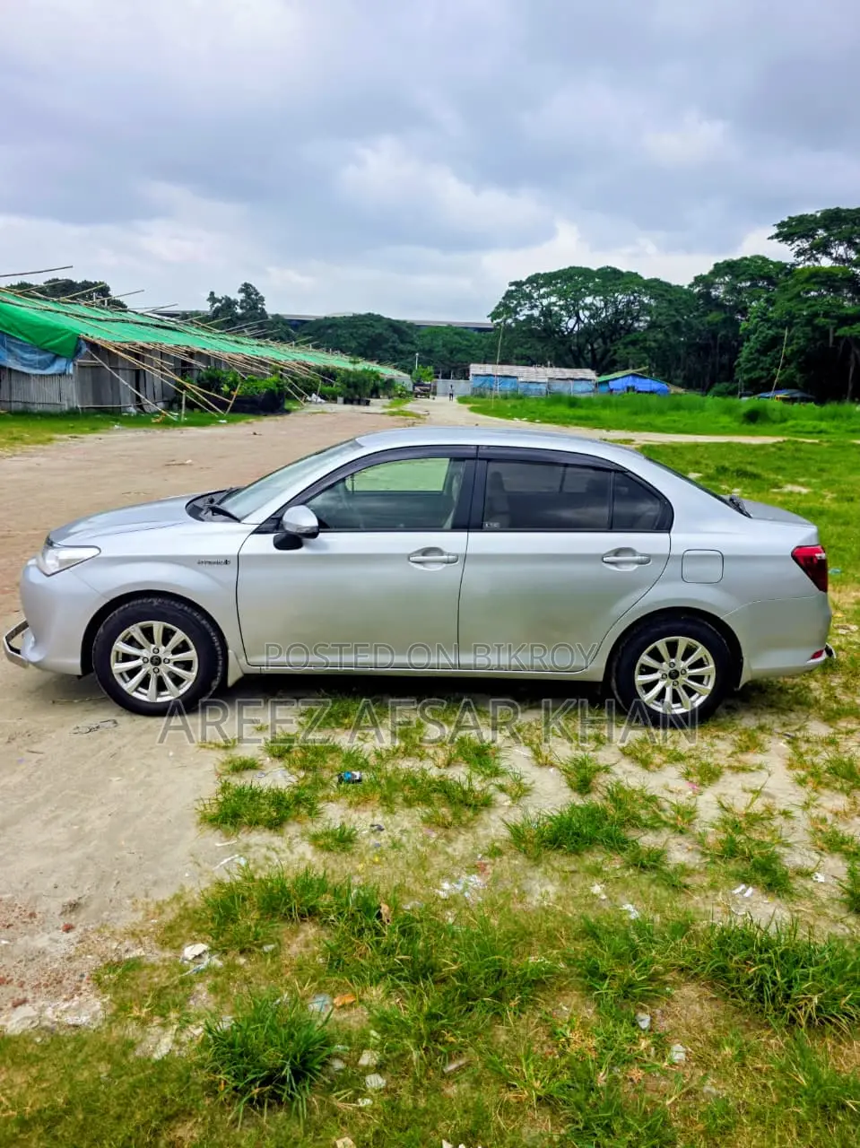 Toyota Axio 1.5 Hybrid 2WD 2015 Silver