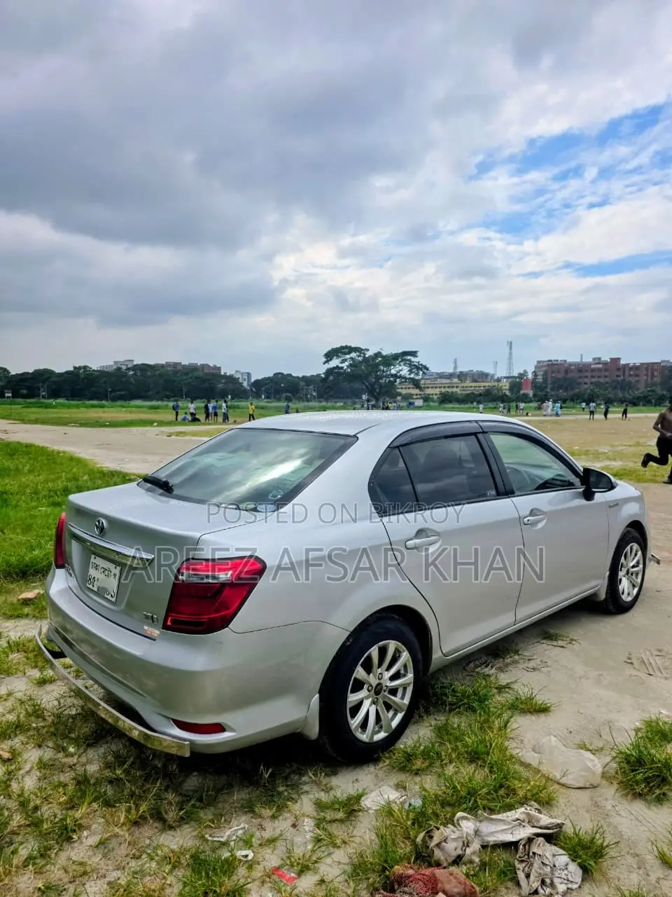 Toyota Axio 1.5 Hybrid 2WD 2015 Silver