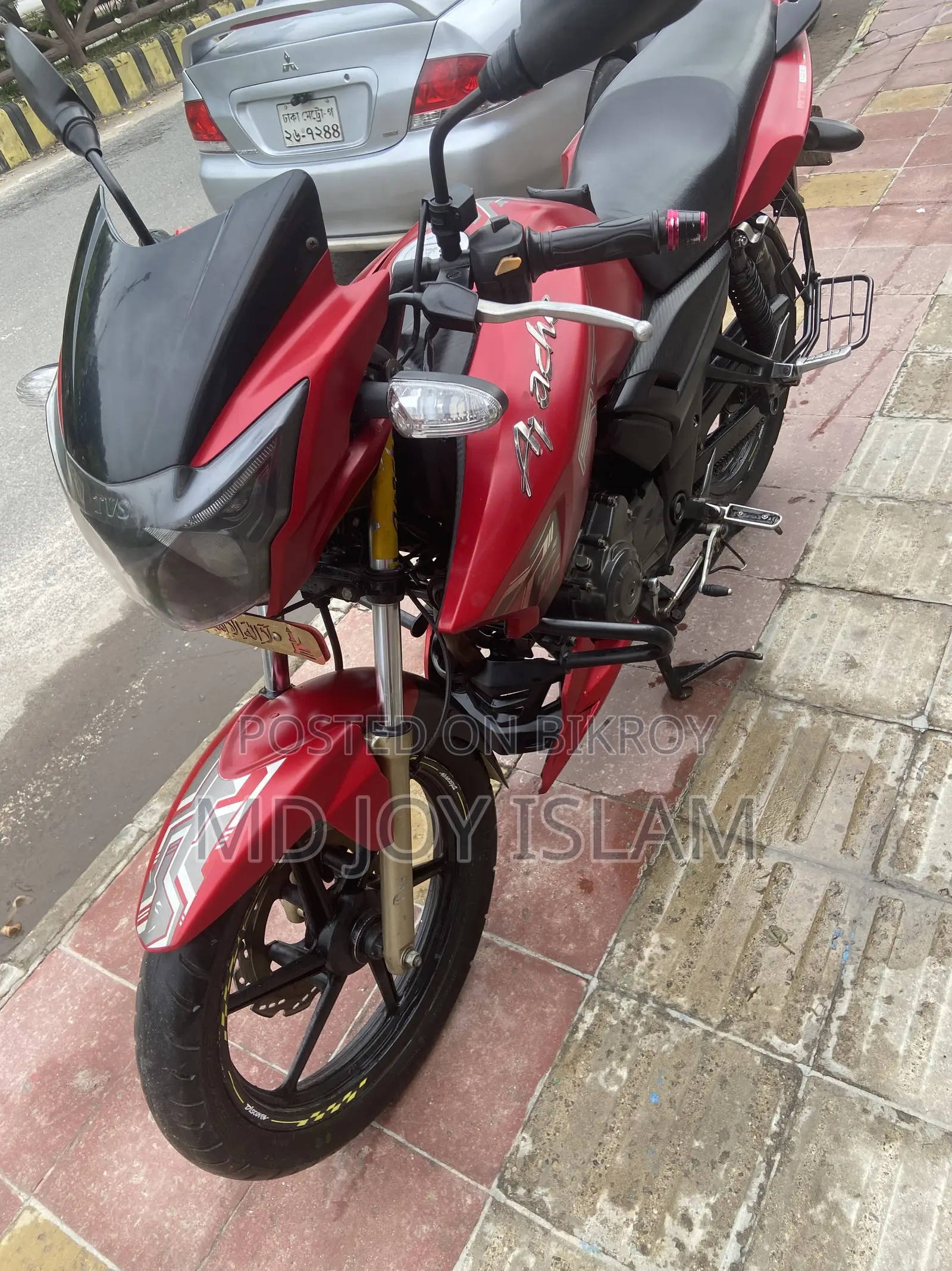 TVS Apache RTR 160 2V 2018 Red