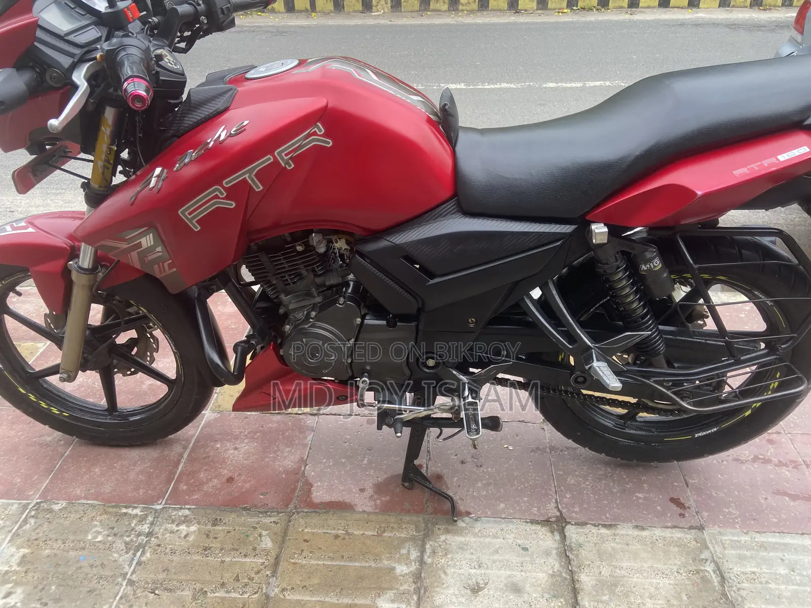 TVS Apache RTR 160 2V 2018 Red