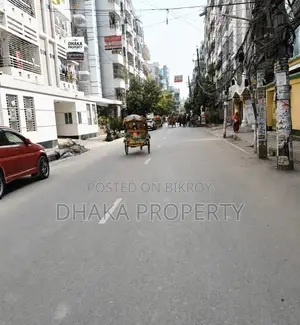 30ft Road 5 Katha Park East at Sector-13