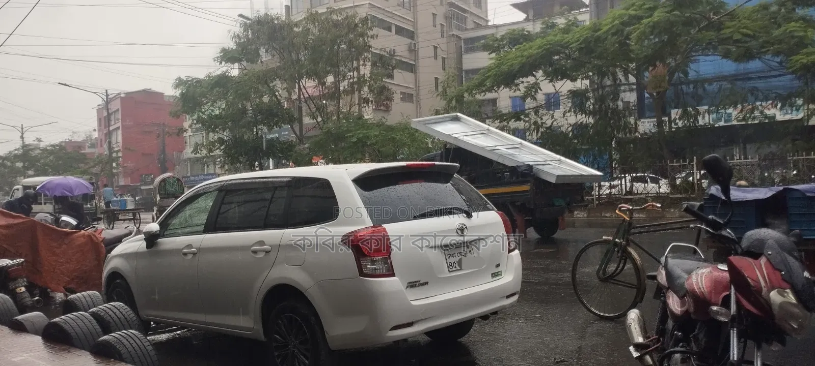 টয়োটা করোলা ফিল্ডার ২০১৪ সাদা