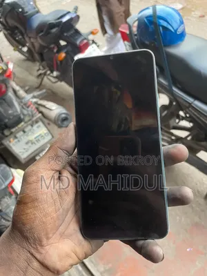 Vivo Y15s 32 GB