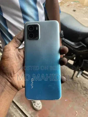 Vivo Y15s 32 GB