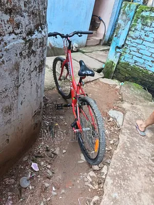 একটি সম্পূর্ণ নতুনের মতো সাইকেল কোনো সমস্যা নেই