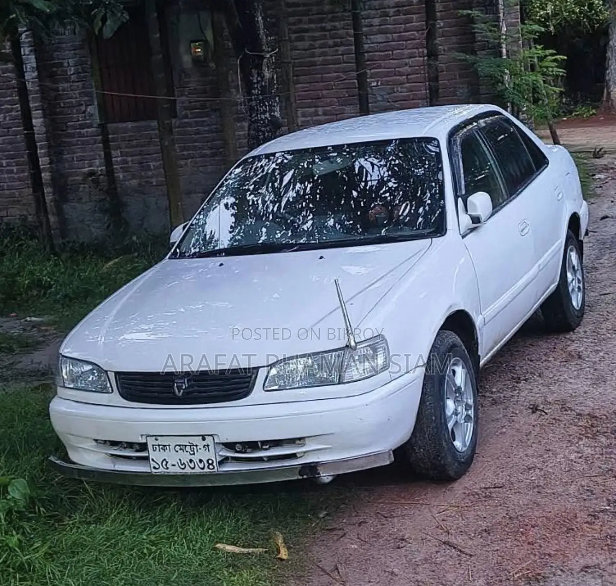Toyota Corolla 2000 White