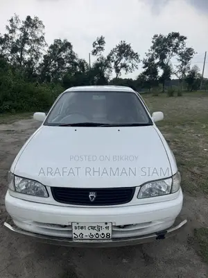 Toyota Corolla 2000 White