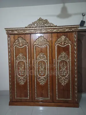 চিটাগাং সেগুন কাঠের আলমারি