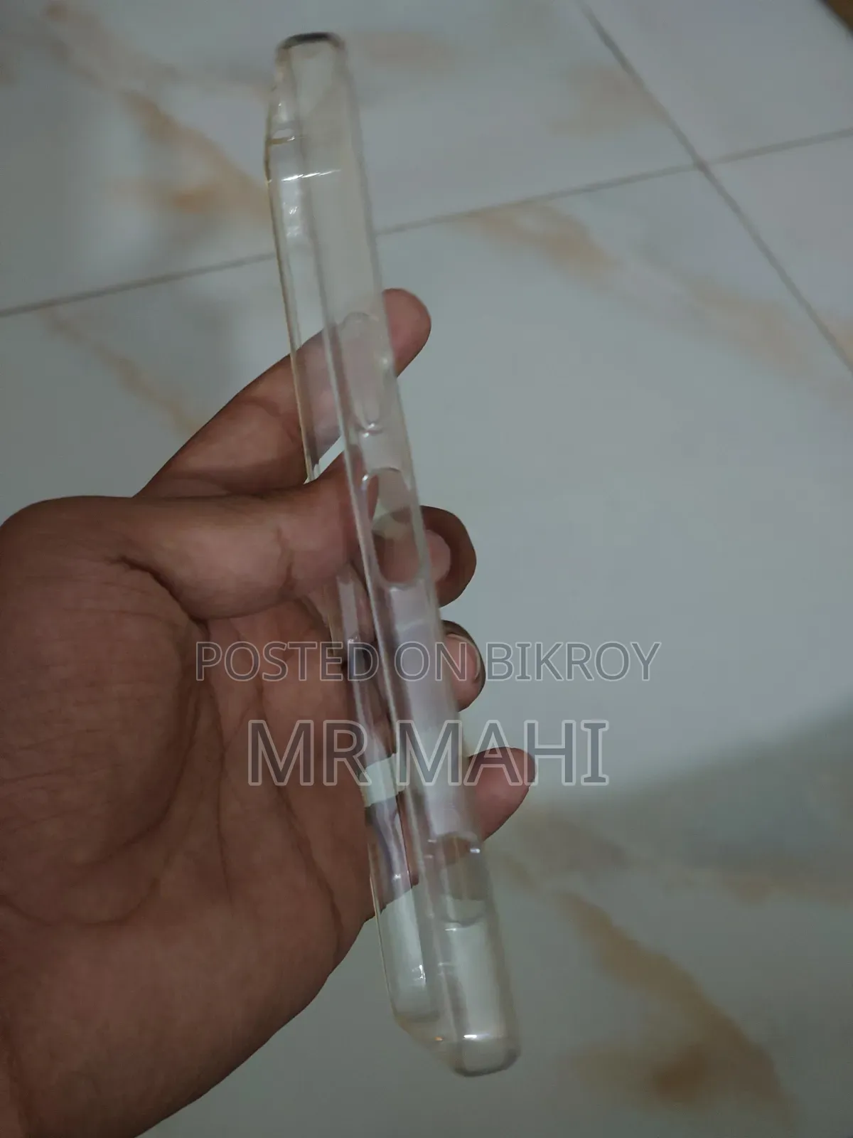 সনি এক্সপেরিয়া ১ মার্ক ৪ এর জন্য কভার এবং স্ক্রিন প্রোটেক্টর