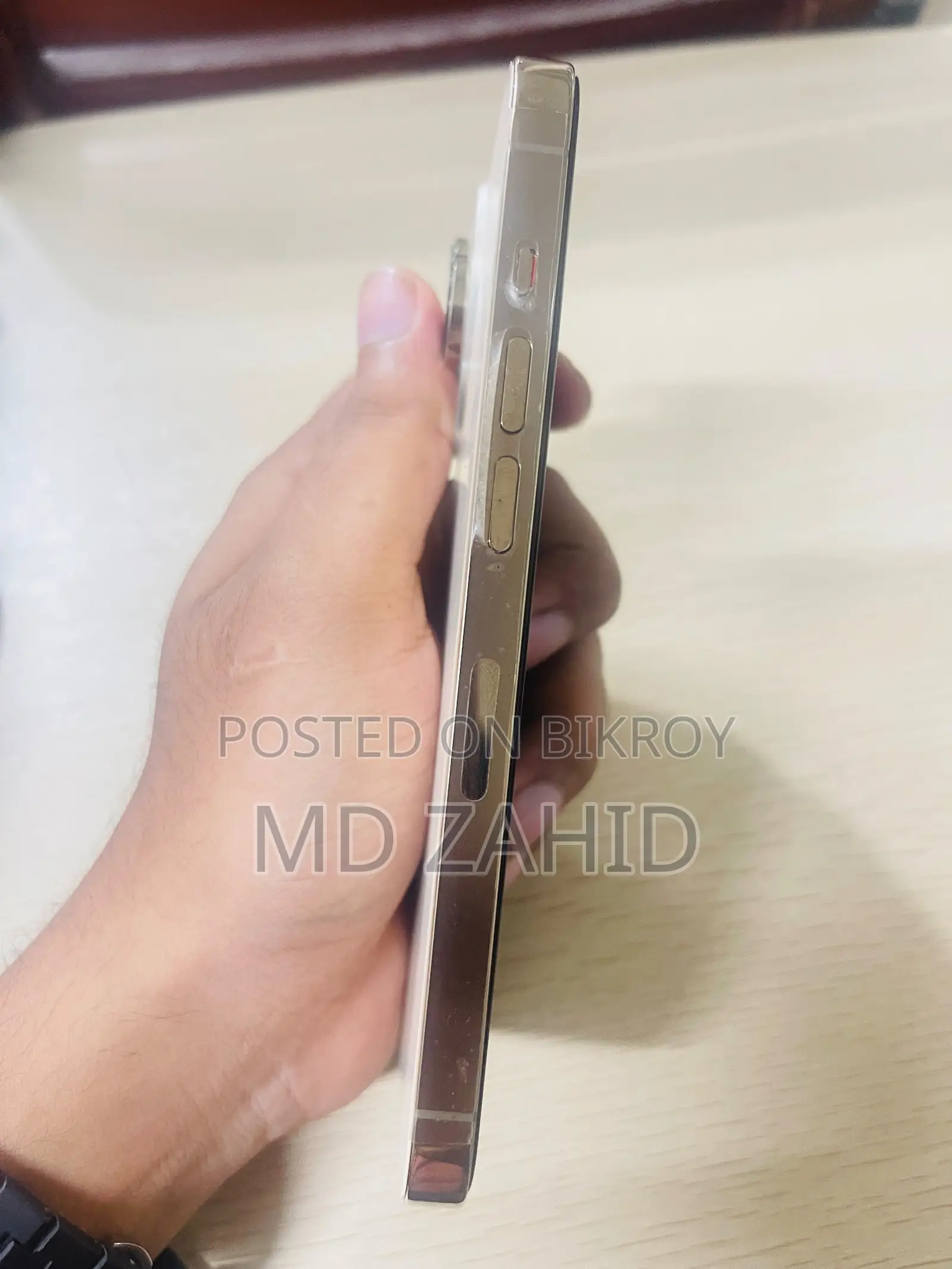 অ্যাপল আইফোন ১৪ প্রো ১২৮ জিবি গোল্ড