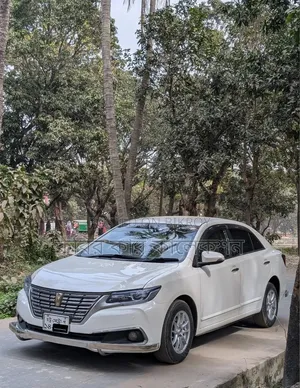 Toyota Premio 2018 White