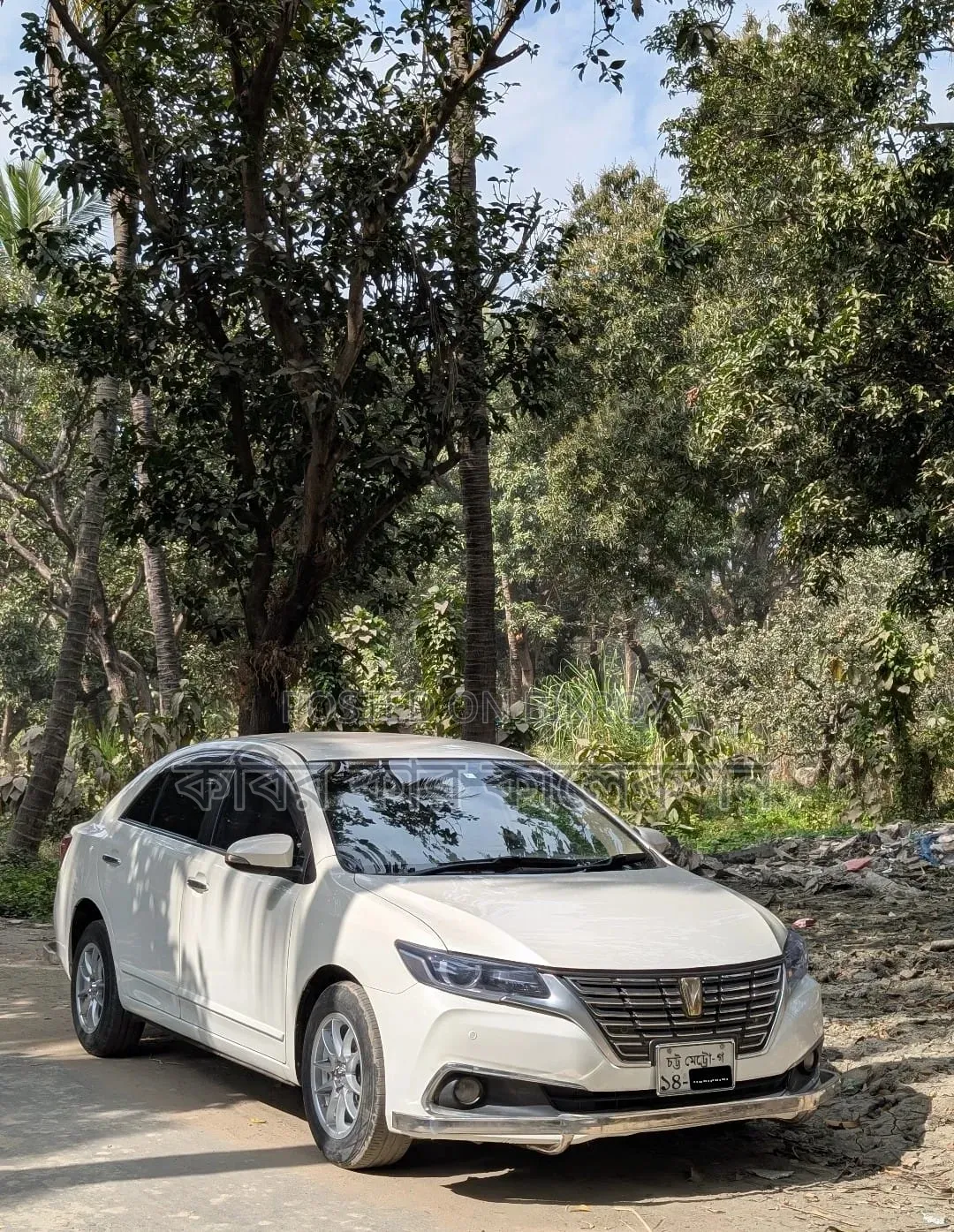 Toyota Premio 2018 White
