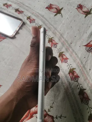 Apple iPhone 6s 64 GB Silver