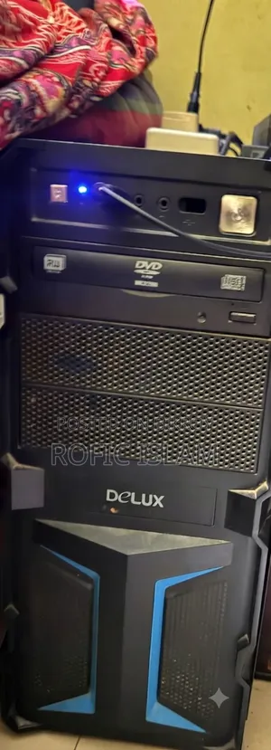 Desktop Computer Samsung 8GB Intel Core I7 HDD+SSD 1T