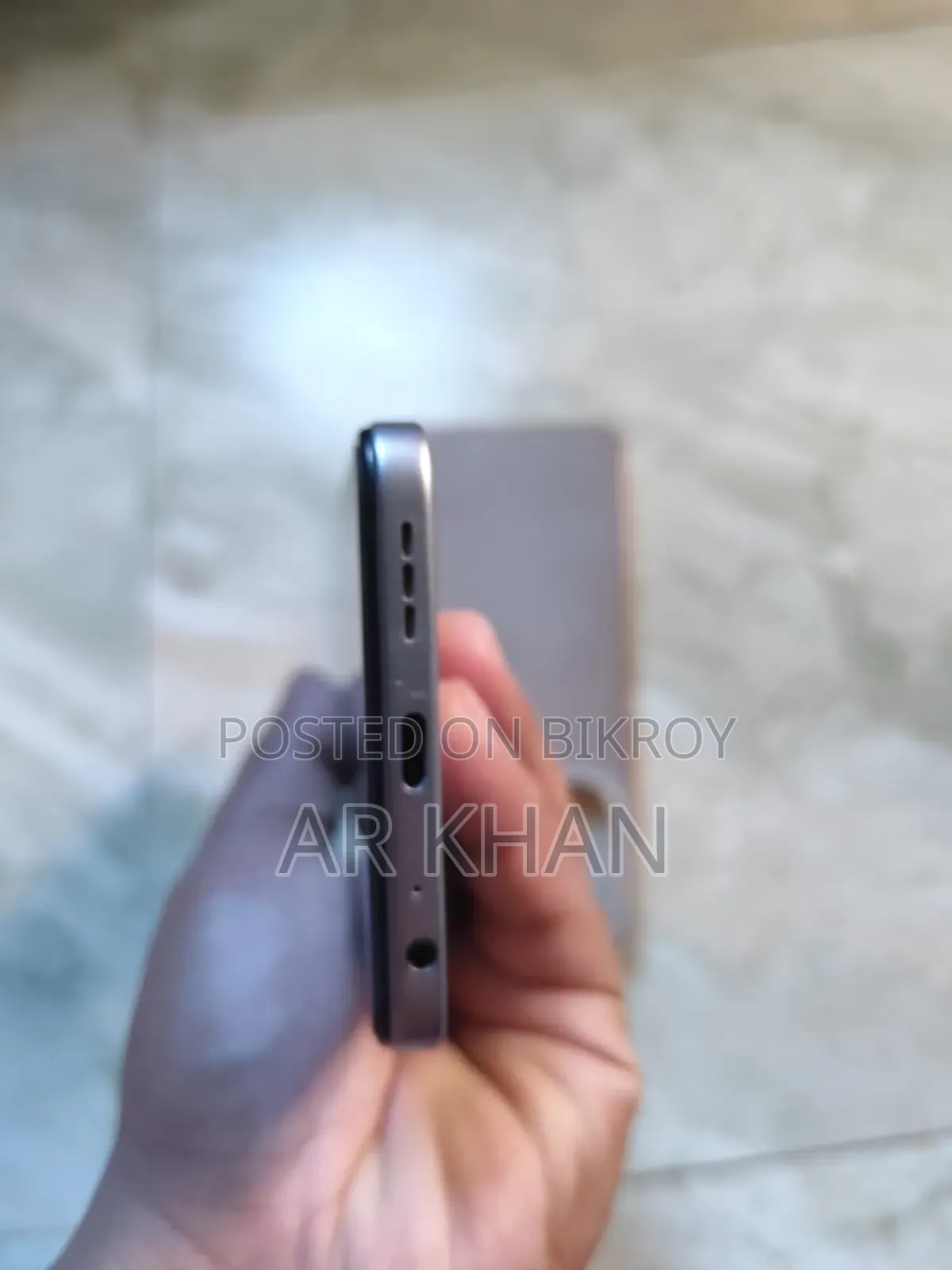 Tecno Spark 40 128 GB Silver