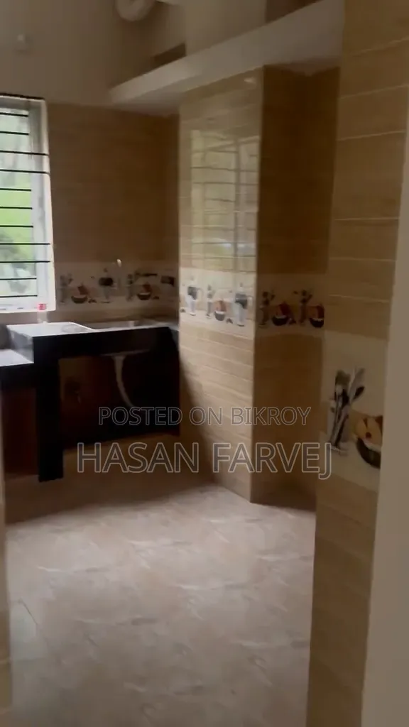 ১৩৭২sqfএকটি রেডি ফ্ল্যাট বিক্রি হবে, ফিউচার টাউন, ৪০ ফিট, মোহাম্মদপুরে