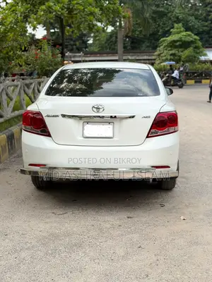 টয়োটা অ্যালিয়ন ২০১০ পার্ল