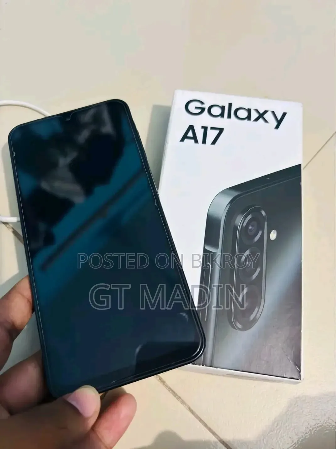 স্যামসাং গ্যালাক্সি এ১৭ ৫জি ২৫৬ জিবি ব্ল্যাক