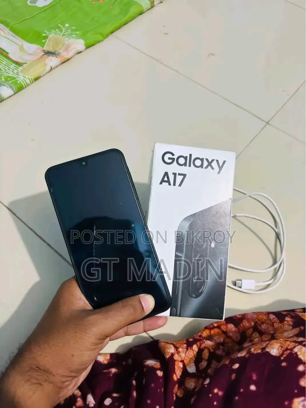স্যামসাং গ্যালাক্সি এ১৭ ৫জি ২৫৬ জিবি ব্ল্যাক