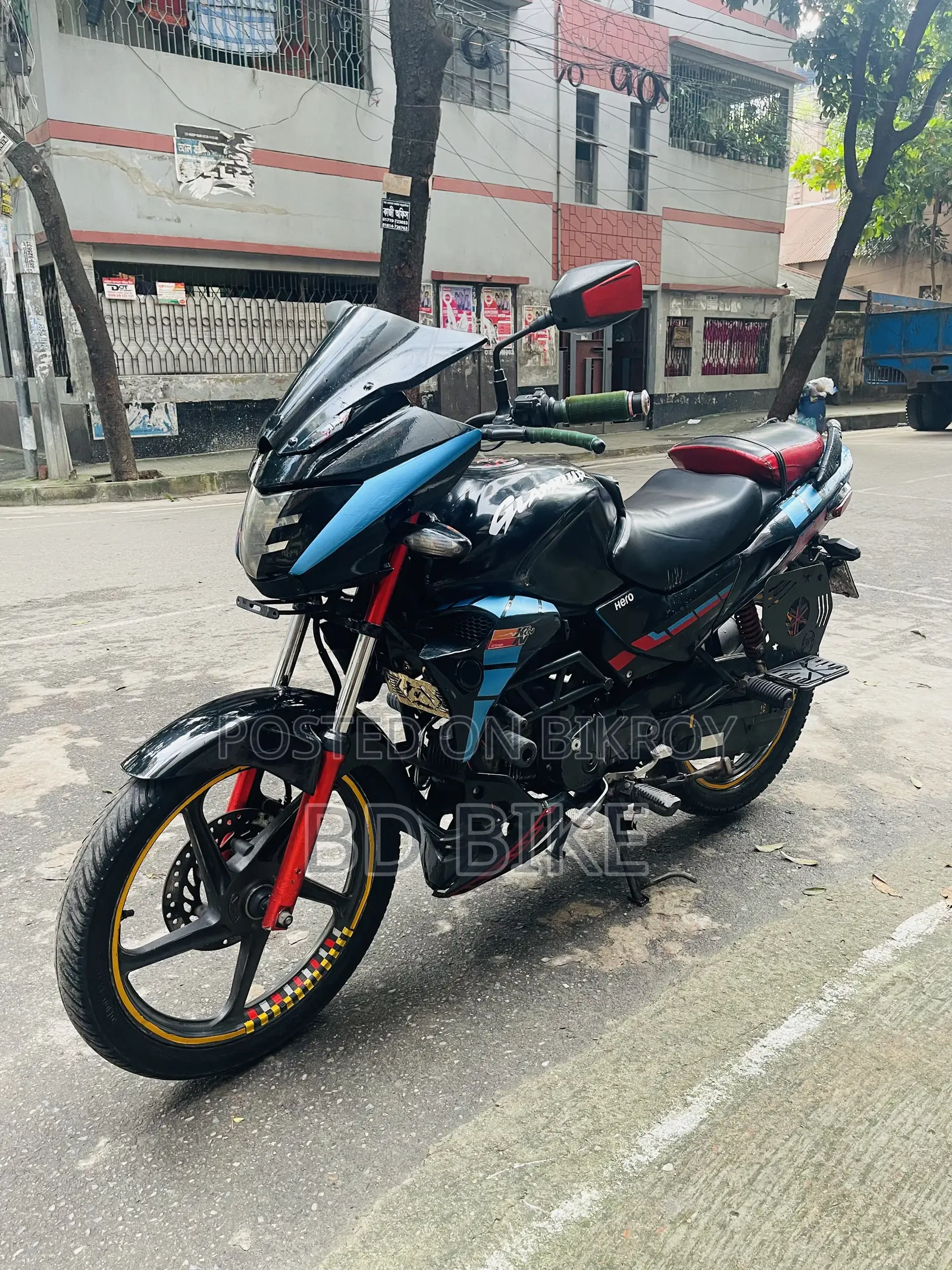 Hero Glamour 2017 Black