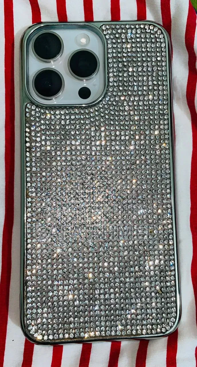 iPhone 15 Pro Max cover