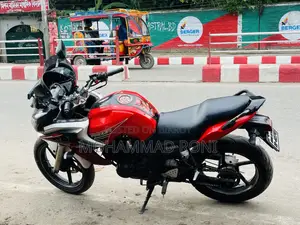 Yamaha 2012 Red