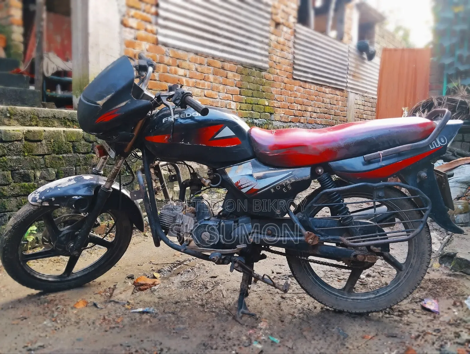 Royal Motorcycle 2015 Black