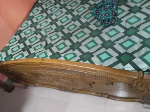 ঘরে ফার্নিচার