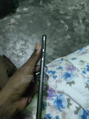 Samsung 8 GB Black