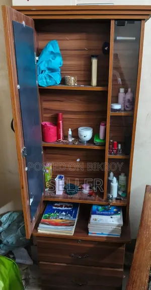 Malaysian Board Dressing Table