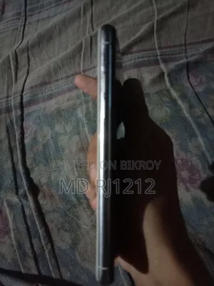 Apple iPhone X ২৫৬ জিবি হোয়াইট