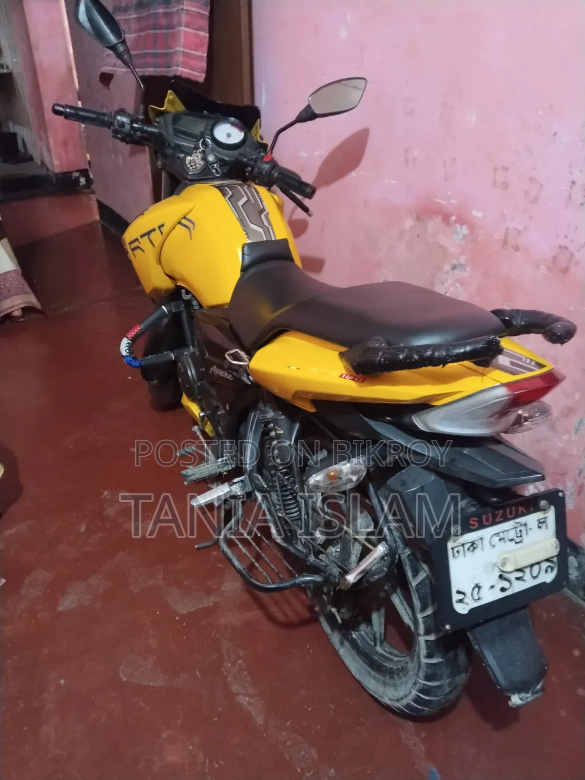 TVS Apache RTR 160 2V 2013 Yellow