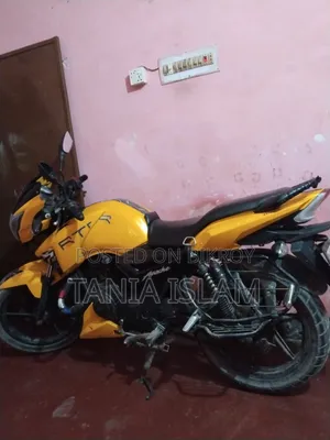 TVS Apache RTR 160 2V 2013 Yellow