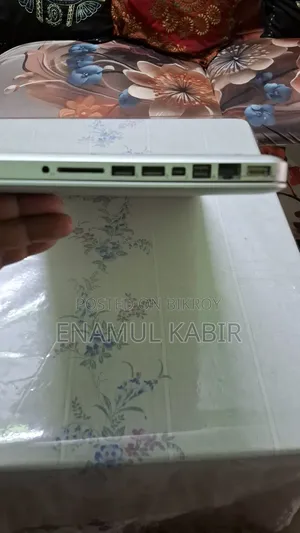 ল্যাপটপ অ্যাপল ম্যাকবুক ২০১২ ১৬জিবি ইন্টেল কোর ৭ এইচডডি ৩২০জিবি