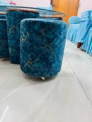 Modern Round Shape Glass Tea Table and Corner
