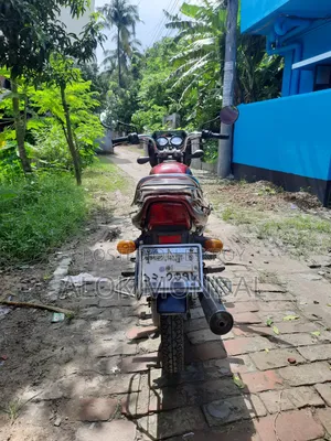 বাজাজ সিটি ১০০এক্স ২০১২ রেড