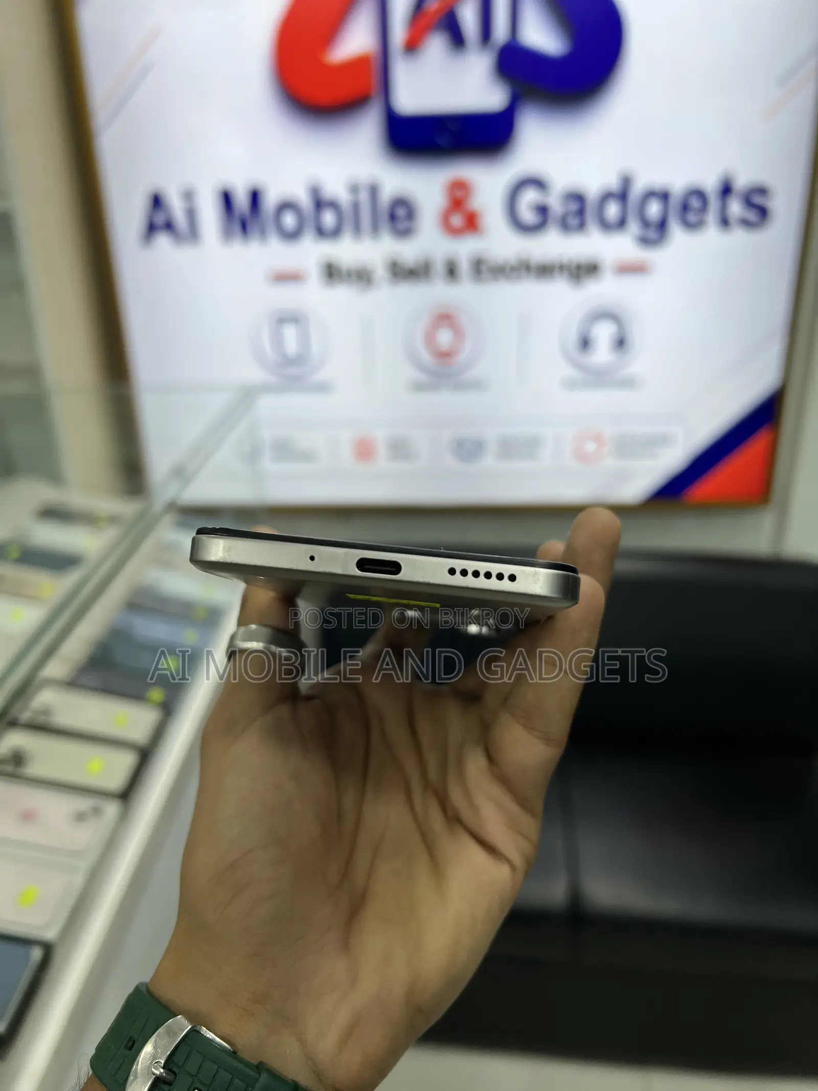 iQOO Z10x 128 GB