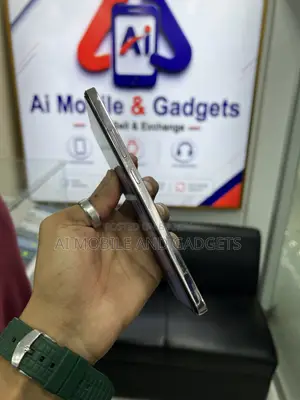 Oppo F27 128 GB
