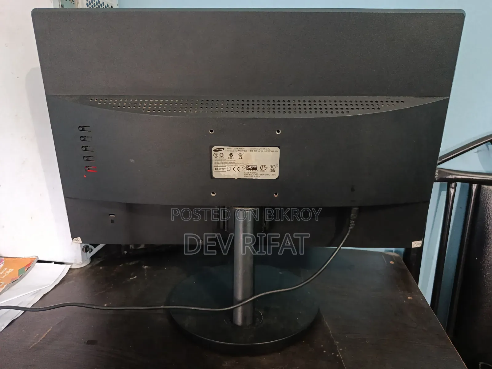 Samsung Border Monitor