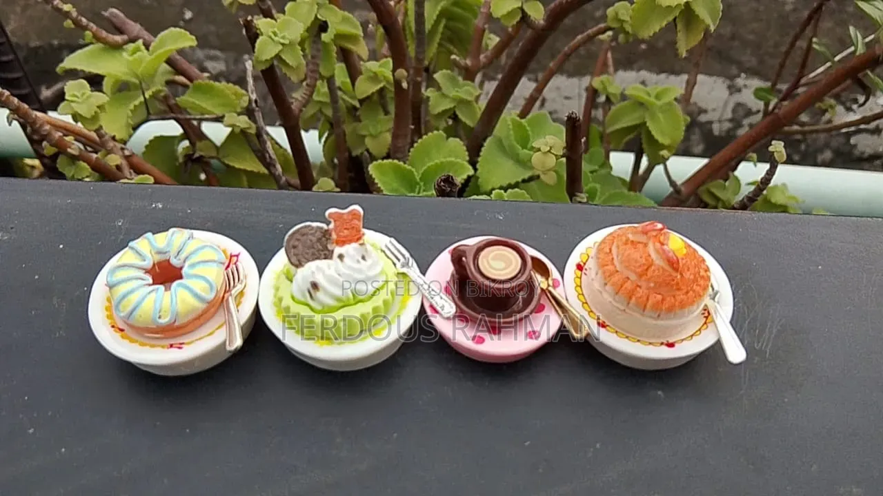 Color: Coffee Cup Cake Blind Bag Random Set With Plate + Fork